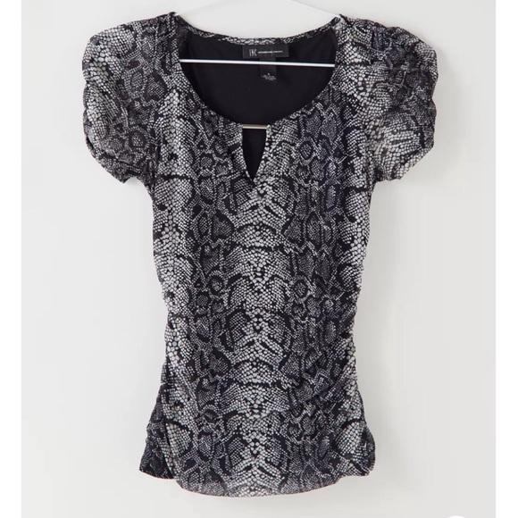 INC International Concepts Tops - INC size S snake print top